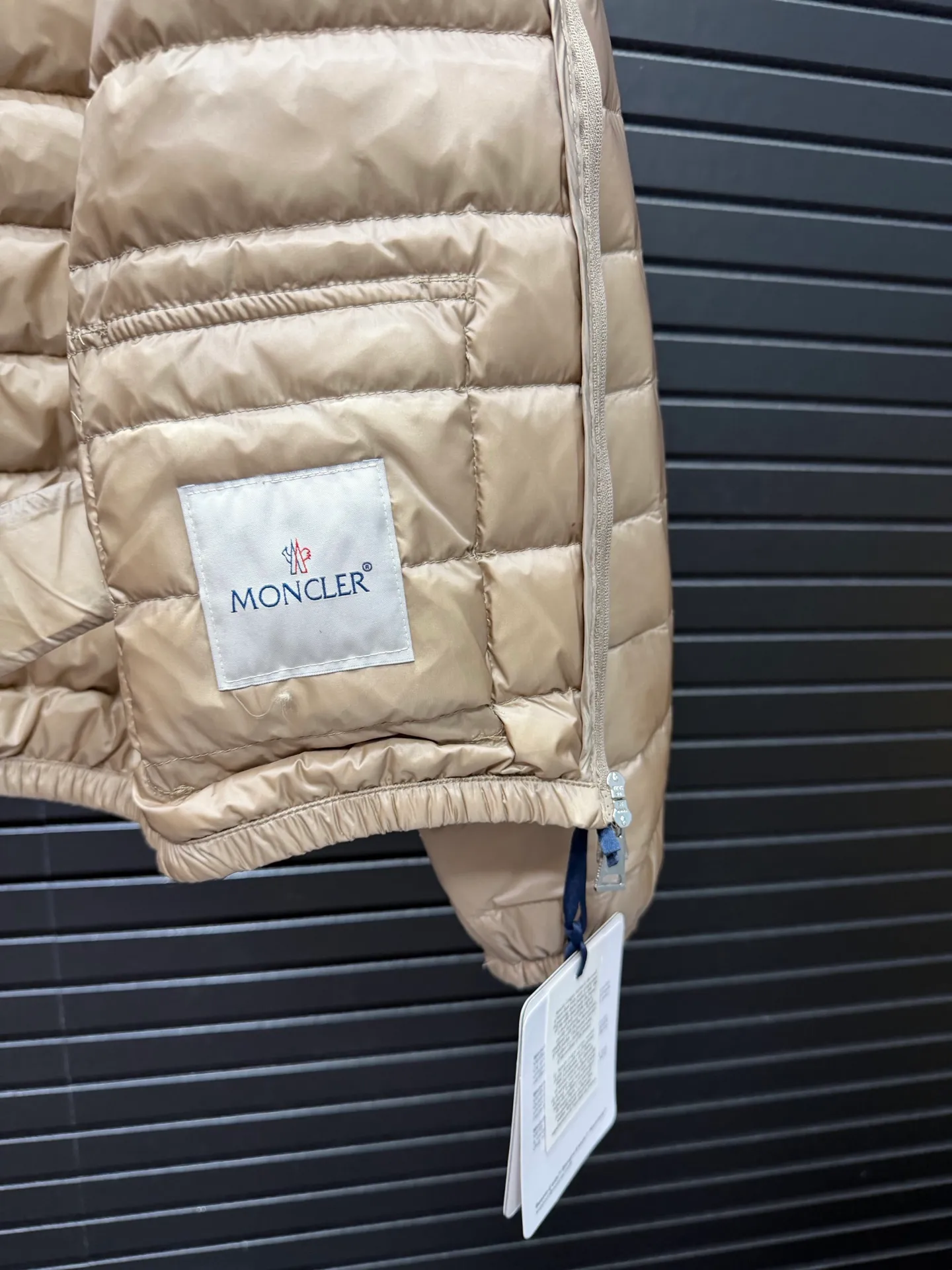 Moncler Same Style Lans Same Style ， 。 ， ; ， ， ， ：Black Khaki Beige Light Blue Light Pink White Size：1234